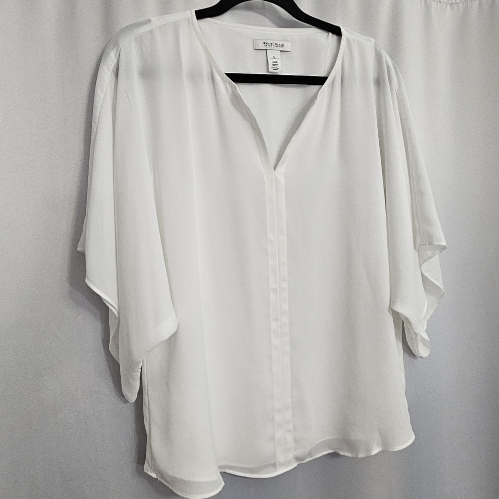 White Blouse size SMALL White House Black Market - Picture 2 of 10